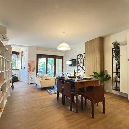 Apartment 6 Seats Design Wi-fi Ac Parking Marina Palmense